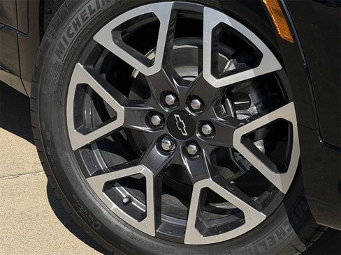 New 2025 Chevrolet Blazer RS w/ Driver Confidence II Package image 9