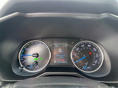 Used 2019 Toyota RAV4 LE image 17