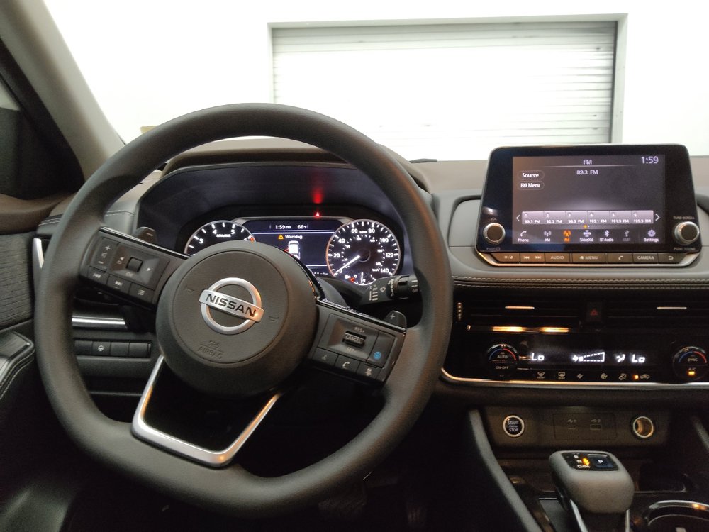 Used 2021 Nissan Rogue SV FWD image 22