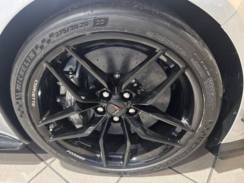New 2026 Chevrolet Corvette Z06 w/ Z07 Performance Package RWD image 3