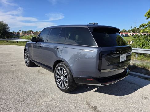 Certified 2024 Land Rover Range Rover Autobiography AWD/4WD image 2