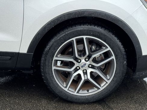 Used 2016 Ford Explorer Sport image 18