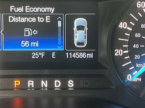 Used 2018 Ford Edge SE image 13