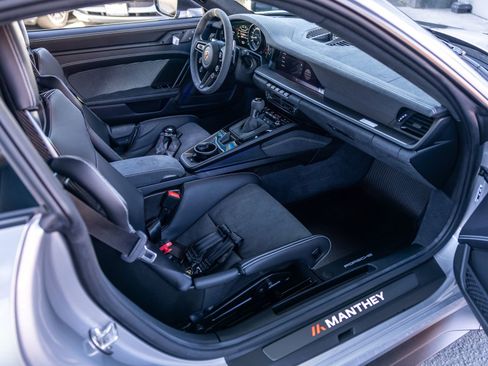 Certified 2025 Porsche 911 GT3 RS RWD image 61