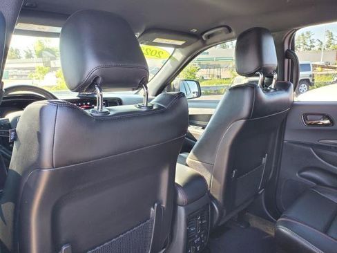 Used 2022 Dodge Durango R/T w/ Blacktop Package AWD/4WD image 27