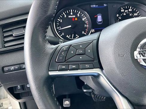 Certified 2019 Nissan Rogue SV image 23