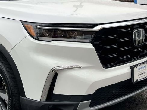 Used 2023 Honda Pilot Touring image 8