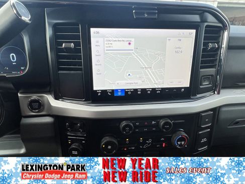 Used 2025 Ford F250 XLT w/ Black Appearance Package image 16