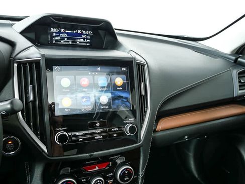 Used 2024 Subaru Forester Touring w/ Convenience Package image 11