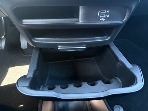 New 2027 Chrysler Pacifica Select FWD image 34