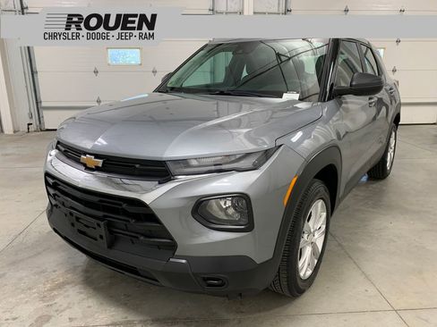 Used 2023 Chevrolet TrailBlazer LS AWD/4WD image 1