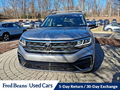 Certified 2022 Volkswagen Atlas SEL Premium image 2