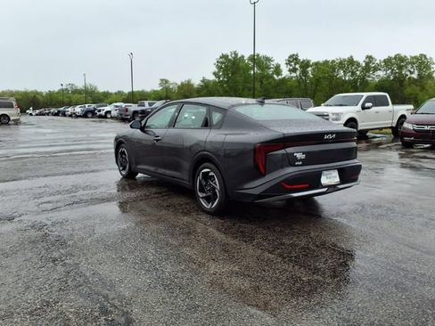 Used 2025 Kia K4 EX FWD image 31