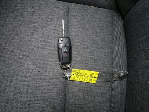 Used 2024 Ford F250 XL w/ XL Chrome Package image 37