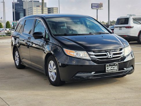 Used 2016 Honda Odyssey SE image 3