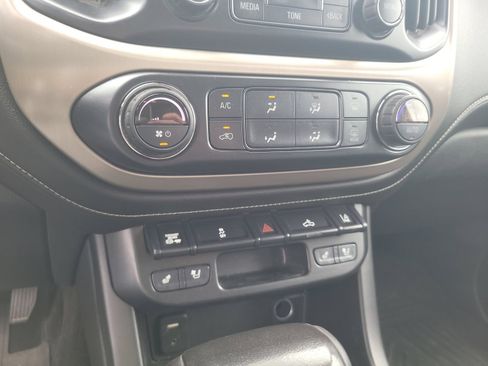 Used 2018 GMC Canyon Denali AWD/4WD image 19