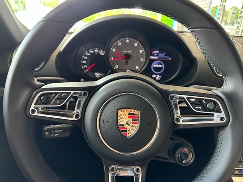 Used 2025 Porsche 718 Cayman S w/ Premium Package RWD image 24