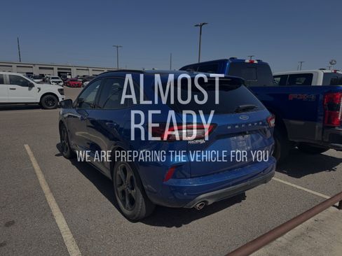 Used 2023 Ford Escape ST-Line w/ Tech Pack #1 FWD image 3