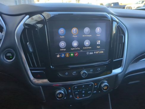 Used 2020 Chevrolet Traverse LT w/ Driver Confidence II Package image 19