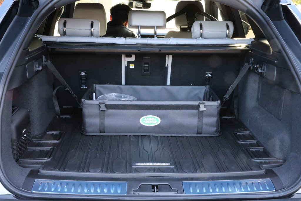 New 2026 Land Rover Range Rover Velar S AWD/4WD image 9