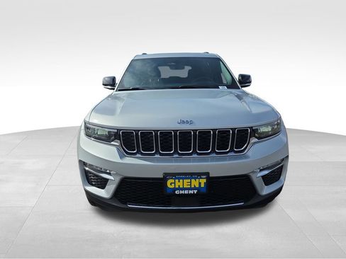 Used 2025 Jeep Grand Cherokee Limited 4xe w/ Trailer Tow Package AWD/4WD image 38
