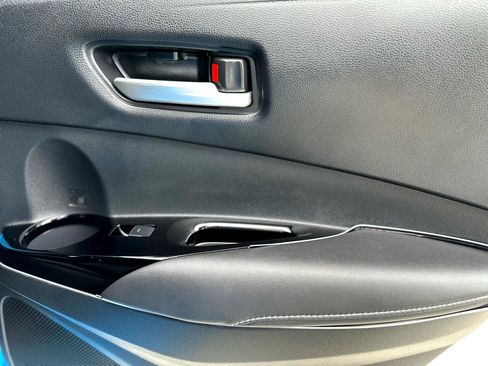 Used 2019 Toyota Corolla XSE image 19