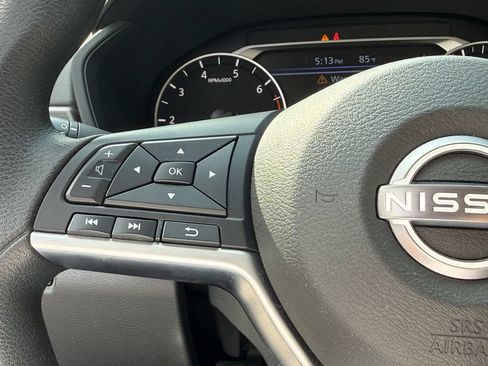Used 2023 Nissan Altima 2.5 SV AWD/4WD image 19