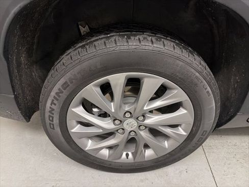 Used 2025 Buick Enclave Preferred AWD/4WD image 21