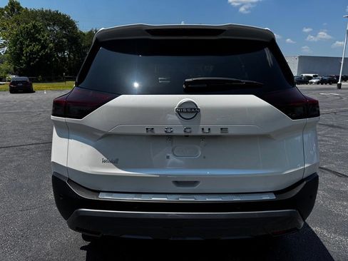 Certified 2023 Nissan Rogue SL w/ SL Premium Package FWD image 6