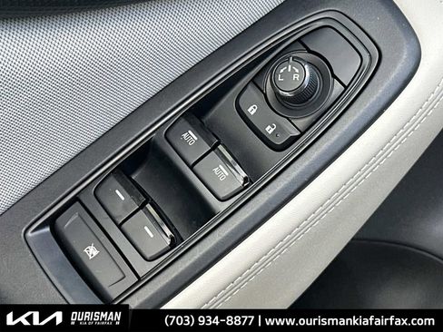 Used 2023 Subaru Forester Premium image 16