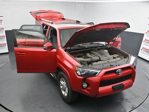 Used 2019 Toyota 4Runner SR5 Premium image 25