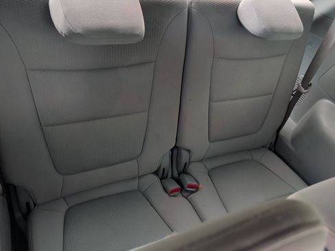 Used 2011 Kia Sorento LX FWD image 29