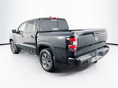 Used 2025 Nissan Frontier SV w/ SV Convenience Package RWD image 5