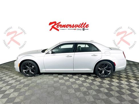 Used 2023 Chrysler 300 S image 4