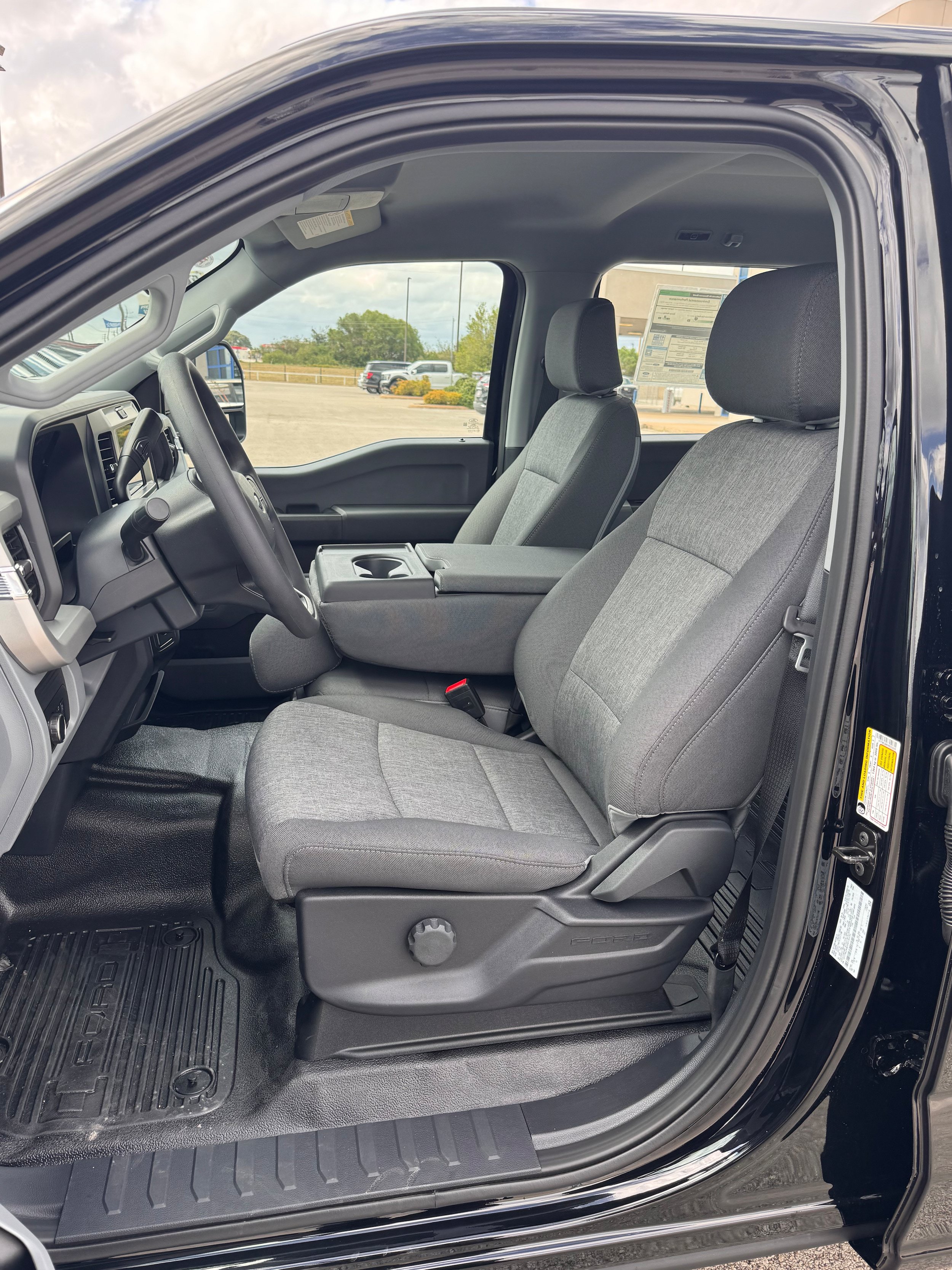 New 2027 Ford F250 XL w/ Camper Package RWD image 10