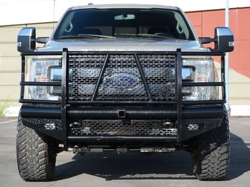 Used 2017 Ford F250 Lariat w/ Chrome Package AWD/4WD image 4