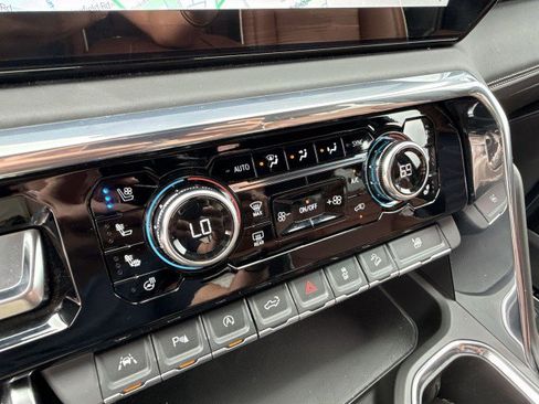 Certified 2024 GMC Sierra 1500 Denali Ultimate image 17