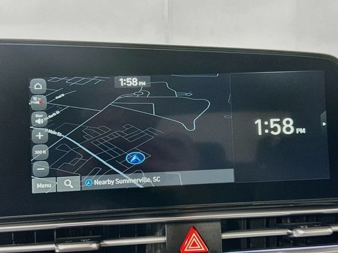 Used 2025 Hyundai Elantra Limited FWD image 28