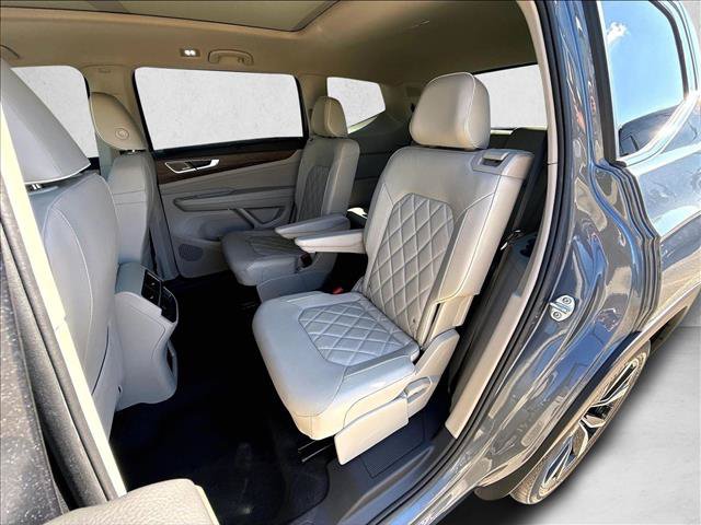 Used 2024 Volkswagen Atlas SEL Premium R-Line AWD/4WD image 27