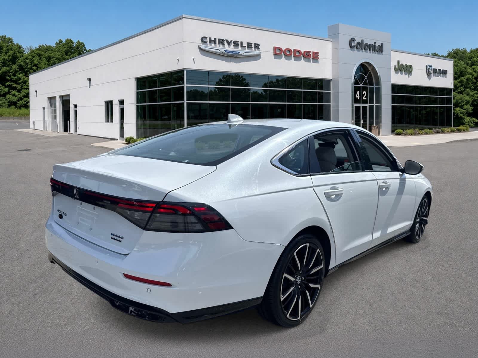 Used 2023 Honda Accord Touring image 8