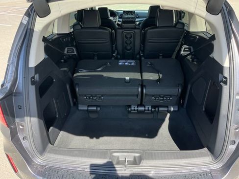 New 2026 Honda Odyssey Touring image 16