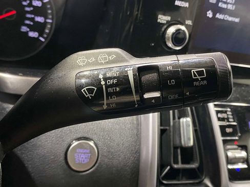 Used 2023 Kia Sorento EX FWD image 25