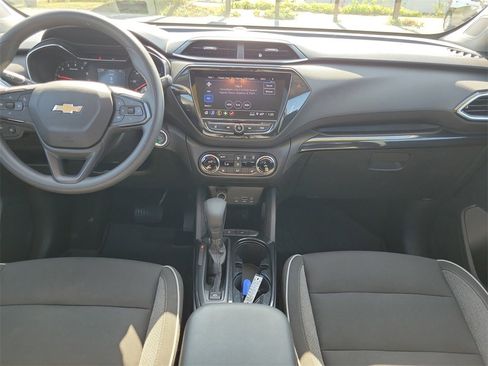 Used 2021 Chevrolet TrailBlazer LT w/ Convenience Package image 12