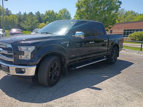Used 2017 Ford F150 Lariat w/ Equipment Group 502A Luxury AWD/4WD image 2