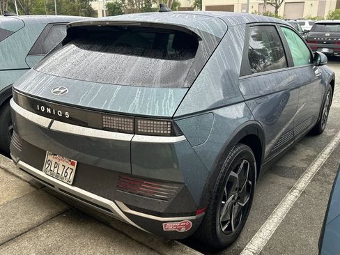 Used 2024 Hyundai Ioniq 5 SEL image 5