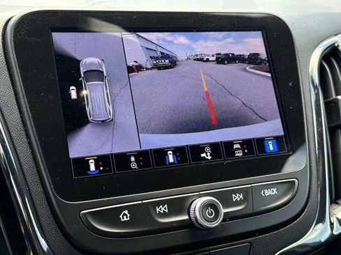Used 2022 Chevrolet Equinox RS w/ Infotainment Package AWD/4WD image 39