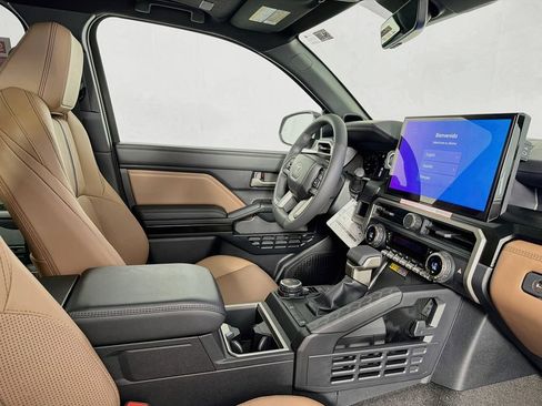 New 2026 Toyota 4Runner Limited AWD/4WD image 33