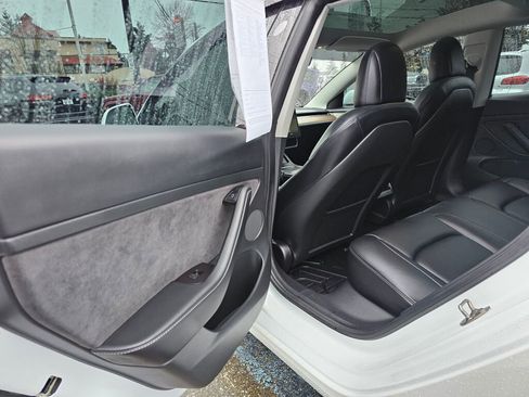 Used 2022 Tesla Model 3 Long Range image 13