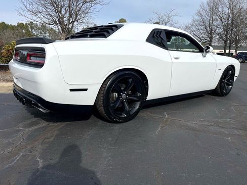 Used 2015 Dodge Challenger R/T w/ Quick Order Package 22B R/T image 10