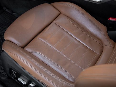 Used 2020 BMW M340i xDrive w/ Premium Package image 18